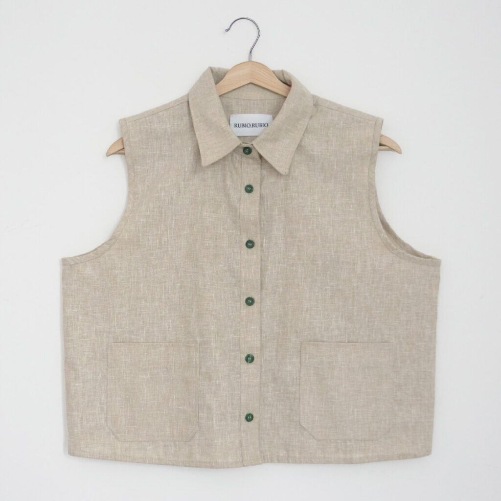 BLUSA SIN MANGAS COLOR BEIGE