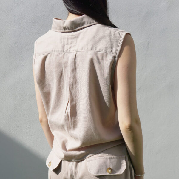BLUSA SIN MANGAS ARENA