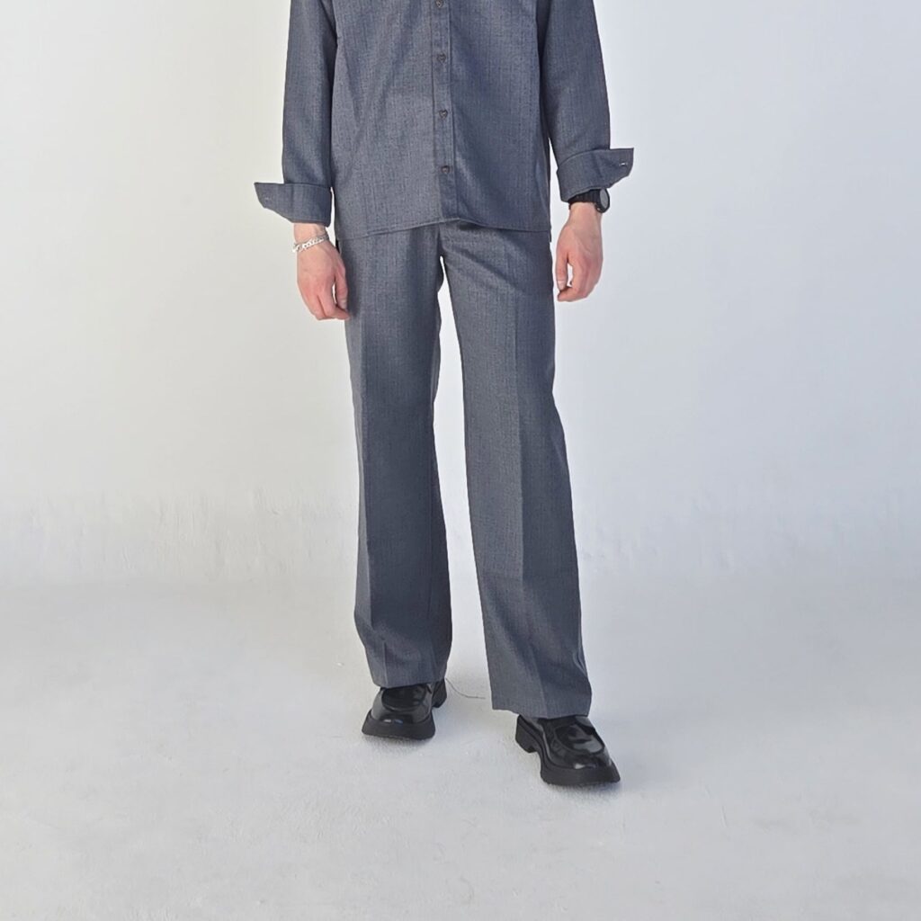 PANTALÓN GRIS